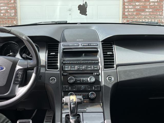 2011 ford taurus sho