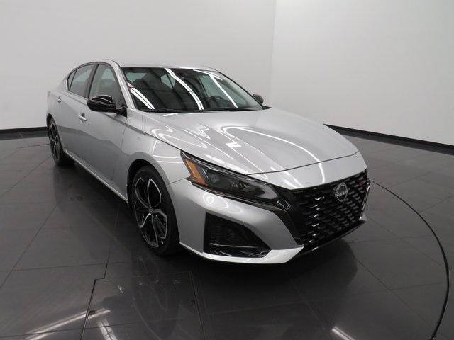 2023 nissan altima 2.5 sr