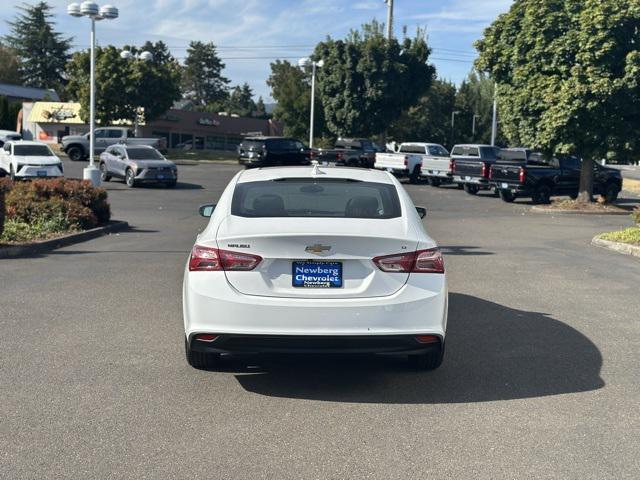 2022 chevrolet malibu fwd lt