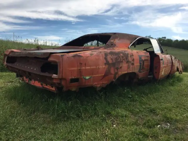 1970 plymouth superbird, ev2, v-code, 440-6, 4-speed, dana, trac pac car, parts