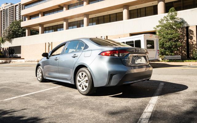 2020 toyota corolla le