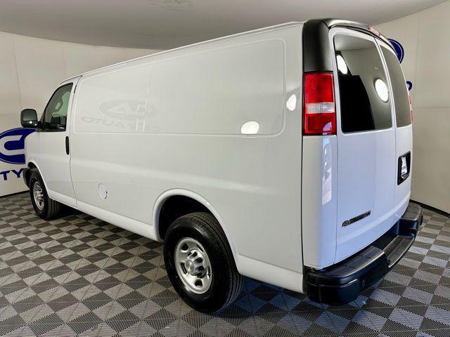 2020 chevrolet express 2500 rwd 2500 regular wheelbase wt