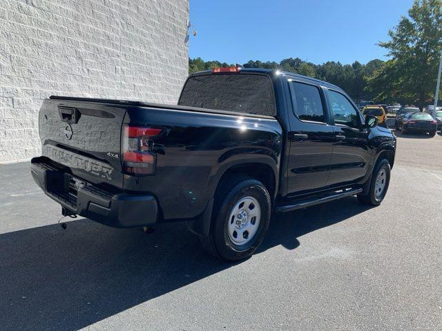 2022 nissan frontier s