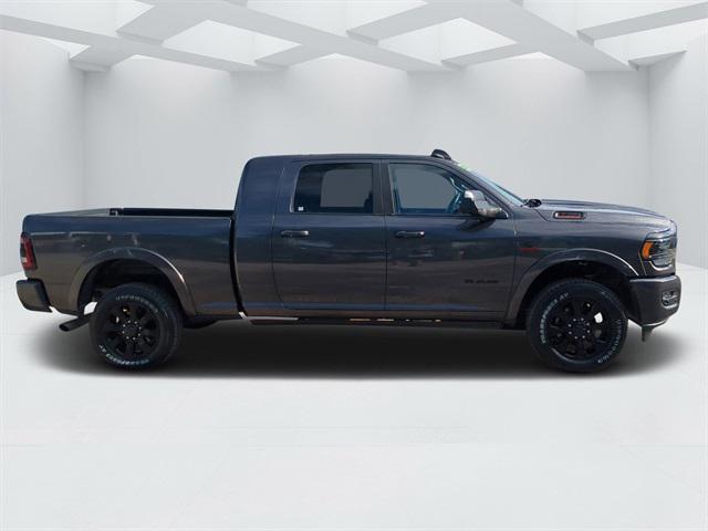 2022 ram 3500 limited mega cab 4x4 6'4' box