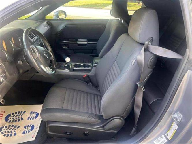 2014 dodge challenger in cadillac, michigan