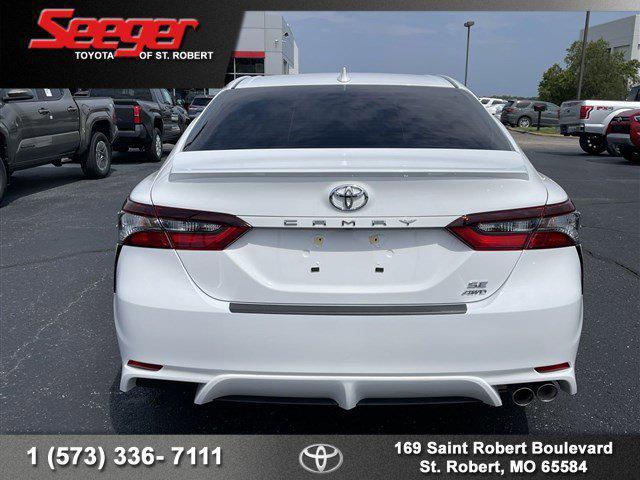 2024 toyota camry se
