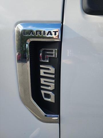 2022 ford f-250 lariat