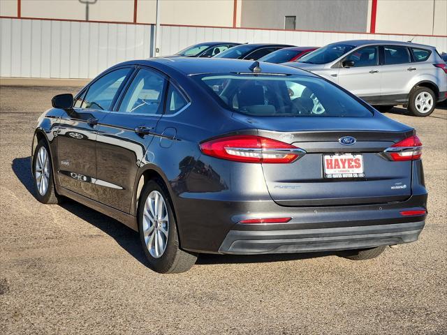 2019 ford fusion hybrid se