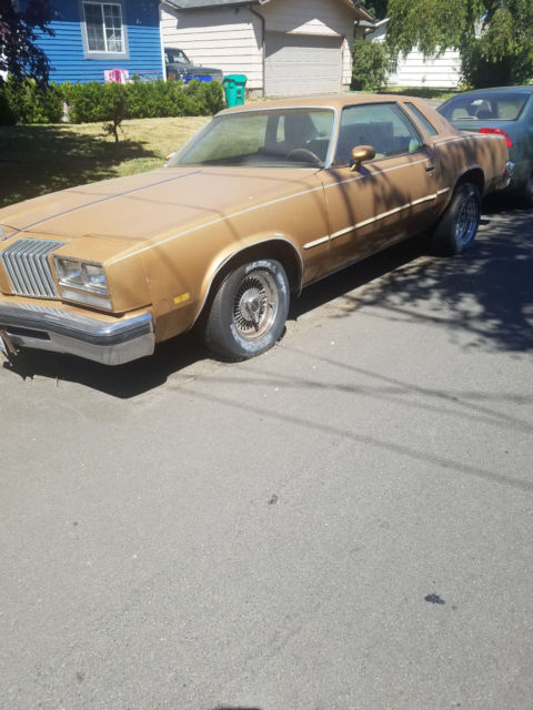 1977 oldsmobile cutlass???? no reserve????