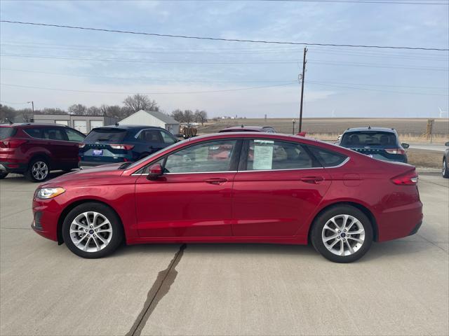 2020 ford fusion se