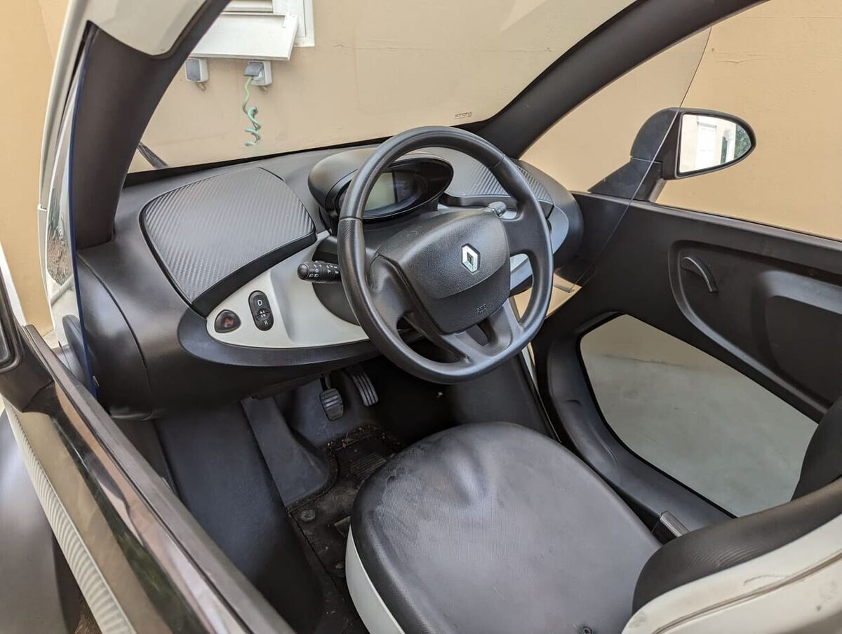 2013 renault twizy eletric car - 220v - over 50 miles fast - airbag golf clubcar