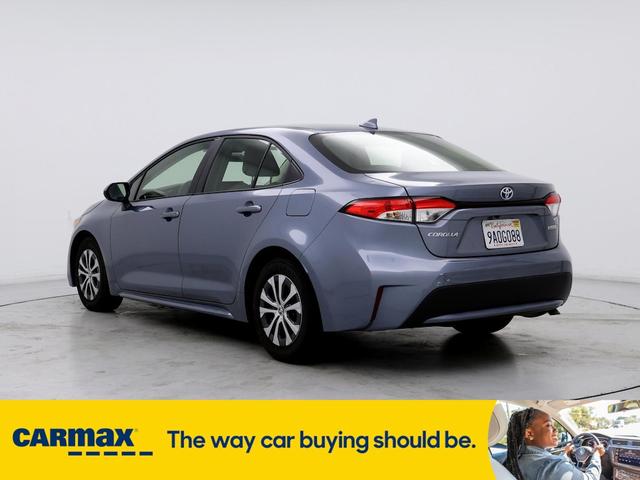 2022 toyota corolla hybrid le