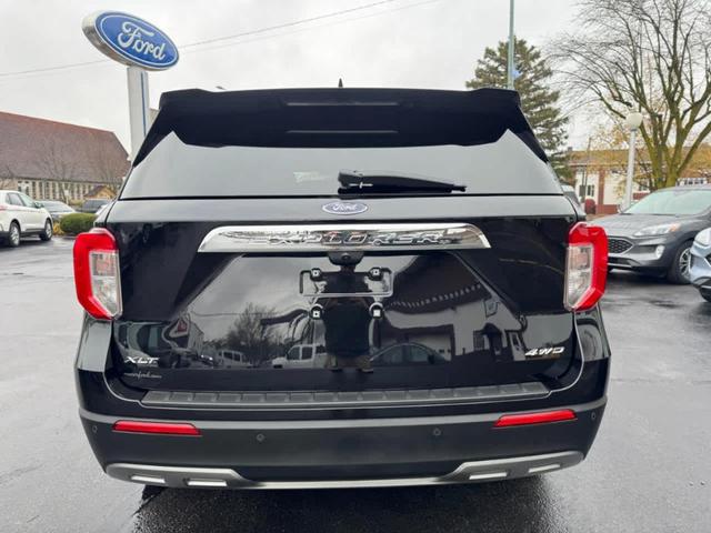 2022 ford explorer xlt