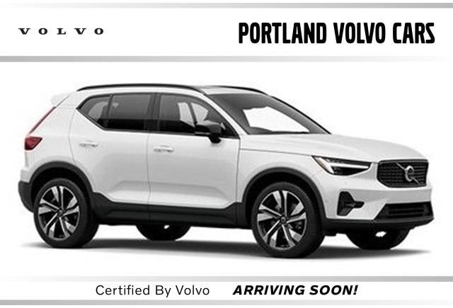 2024 volvo xc40 b5 core bright theme