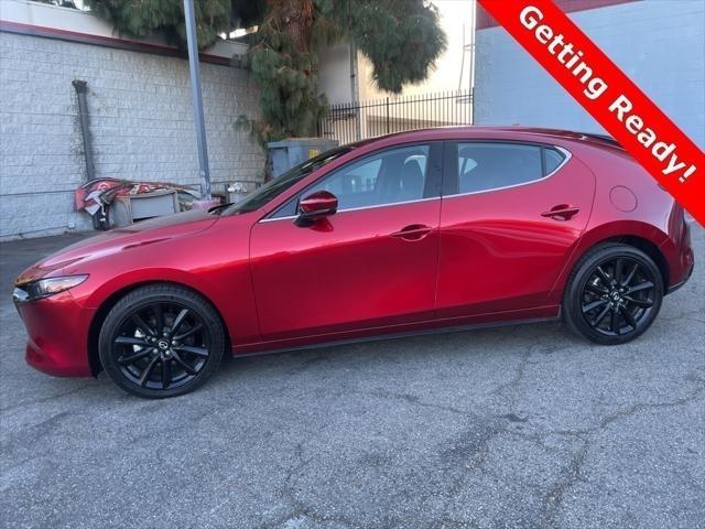 2022 mazda mazda3 fwd w/premium package