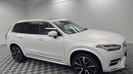 2023 volvo xc90 b5 plus bright theme