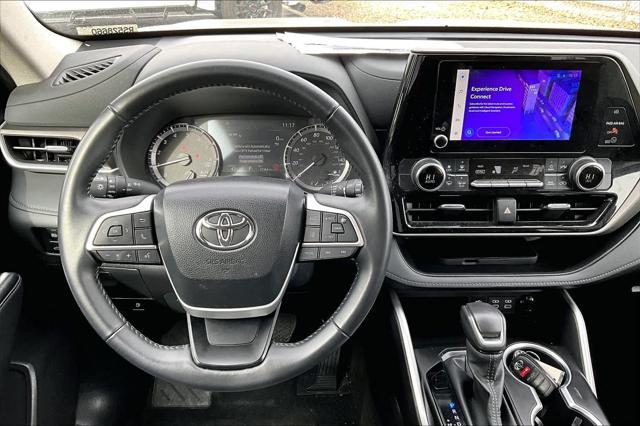 2024 toyota highlander le