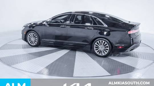 2020 Lincoln MKZ standard
