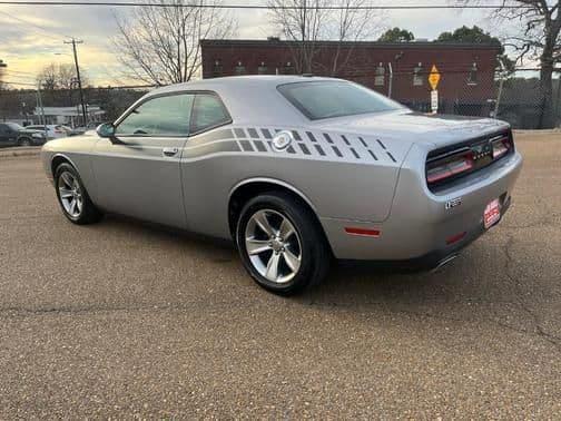 2016 dodge challenger sxt in lafayette, mississippi