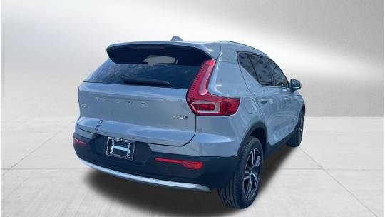 2024 Volvo XC40