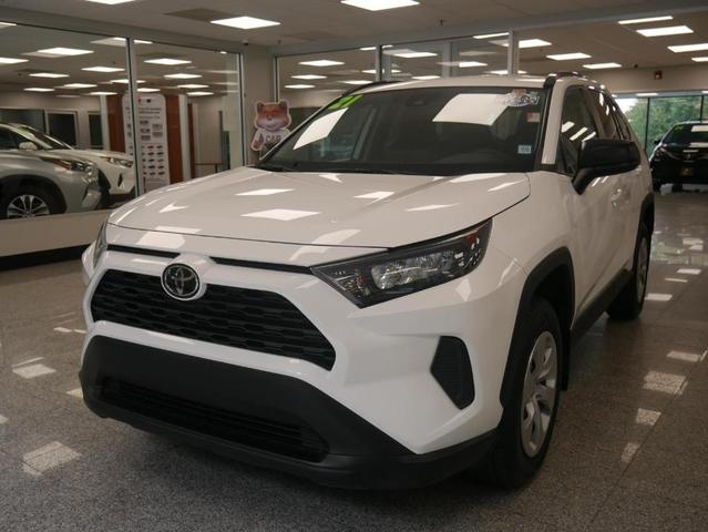 2021 toyota rav4 le