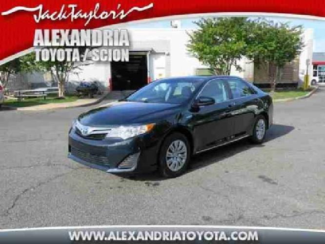 2012 toyota camry hybrid le in alexandria, va