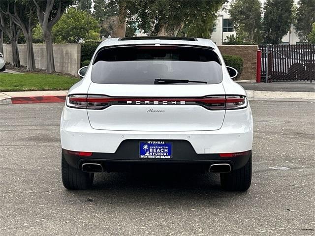 2020 porsche macan base