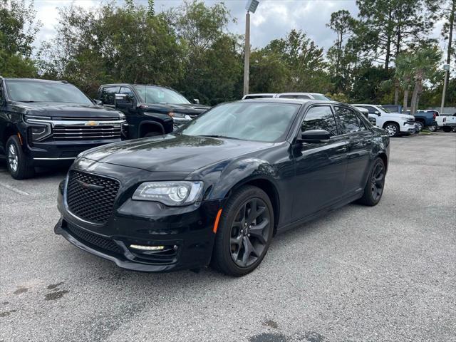 2022 chrysler 300 s