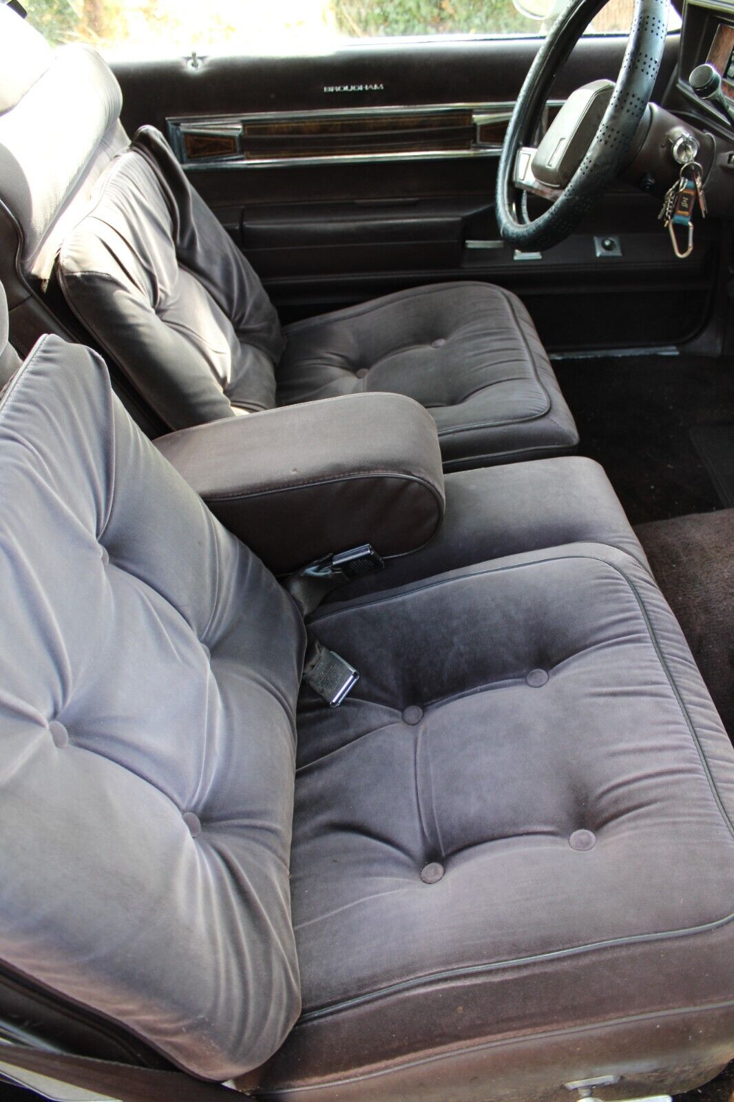 1983 cutlass supreme - brougham - original paint - two door coupe - 305 engine