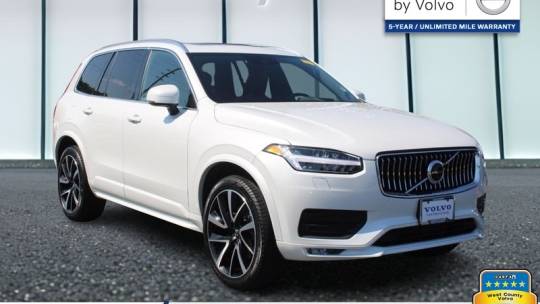 2022 volvo xc90 t6 momentum 7-passenger
