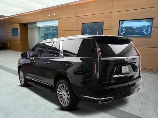 2022 cadillac escalade esv