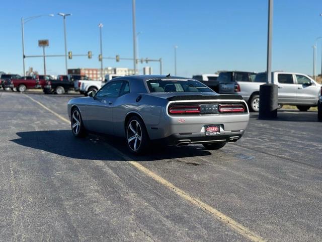 2016 dodge challenger r/t
