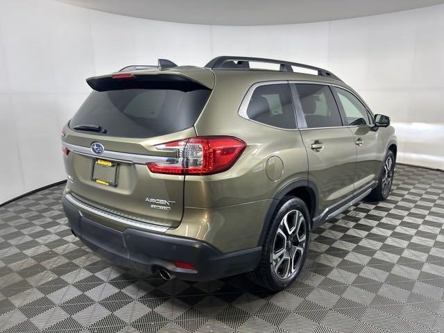 2023 subaru ascent limited 7-passenger