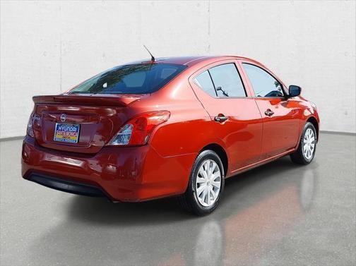 2019 nissan versa