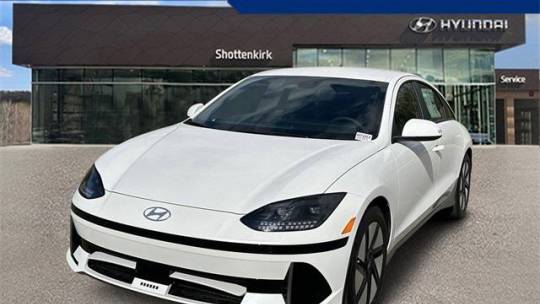 2025 Hyundai IONIQ 6 se