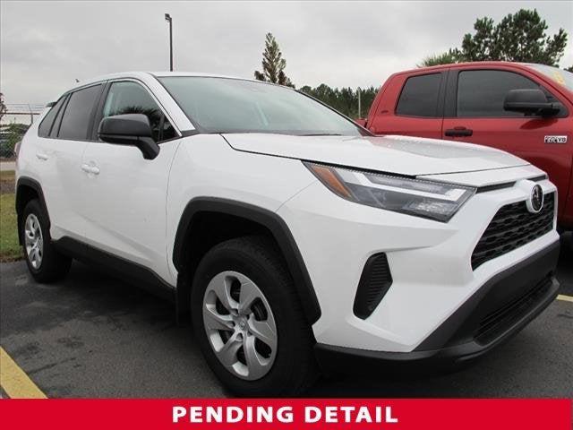2024 toyota rav4 le
