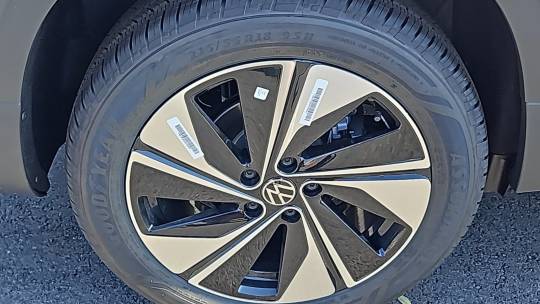 2024 Volkswagen Taos