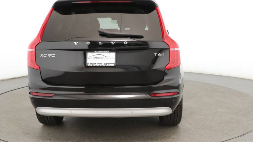 2022 volvo xc90 t6 momentum 7-passenger