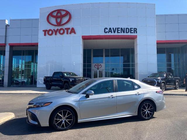 2024 toyota camry se
