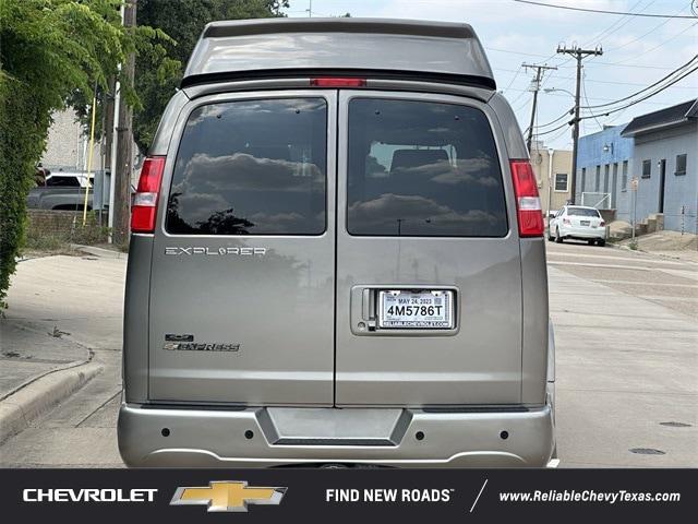 2021 chevrolet express 2500 rwd 2500 regular wheelbase wt