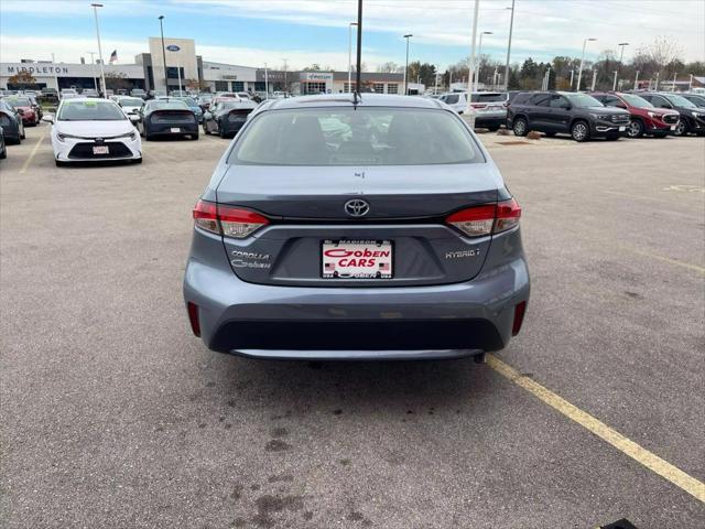 2022 toyota corolla hybrid se