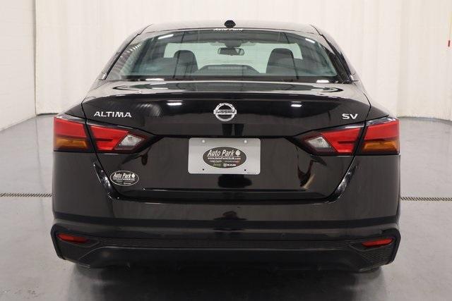 2022 nissan altima 2.5 sv