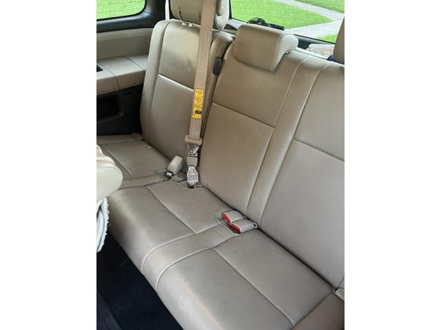 2013 toyota sequoia sr5