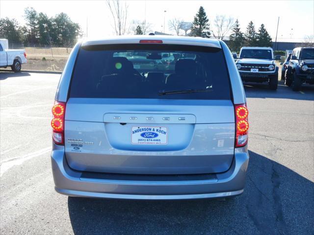 2020 dodge grand caravan se