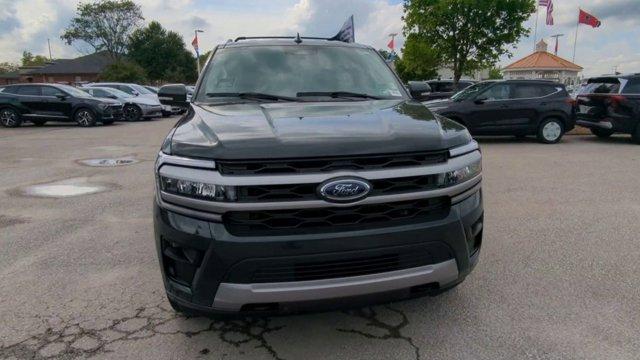 2023 ford expedition xlt