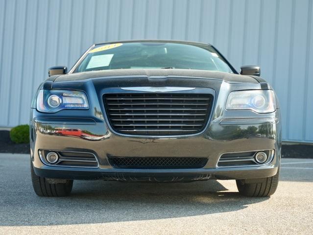 2014 chrysler 300 s