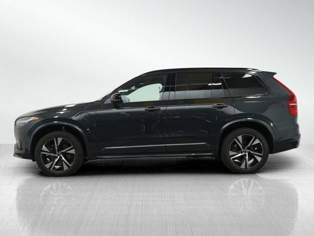 2022 volvo xc90 recharge plug-in hybrid r-design