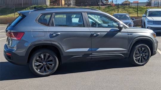 2024 Volkswagen Taos