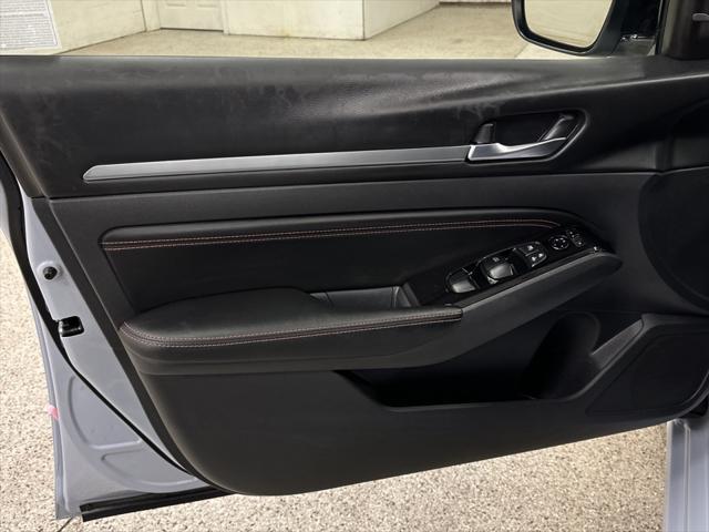 2023 nissan altima sr fwd