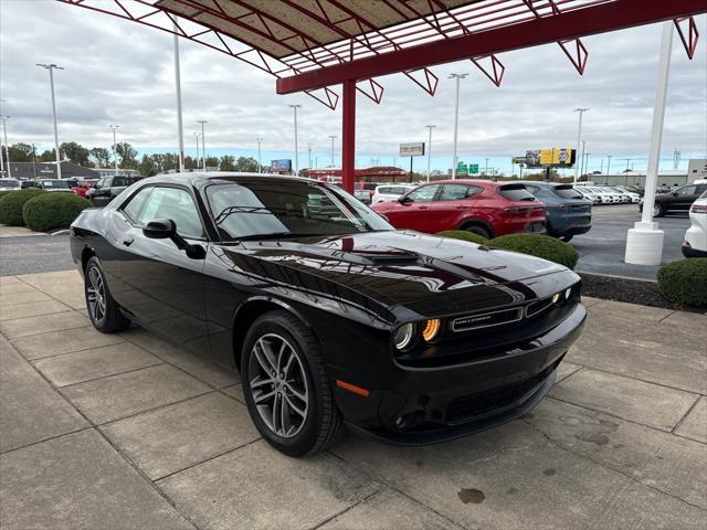 2019 dodge challenger sxt